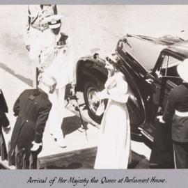 Queen Elizabeth II arrival at Parliament House - 1954